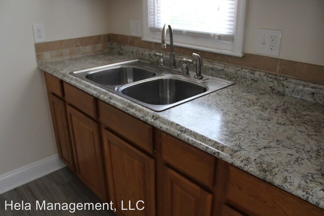 Foto del edificio - 3 br, 1 bath House - 24362 Stanford