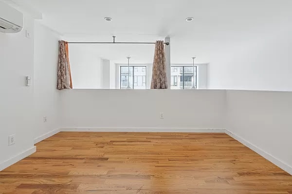 Building Photo - 812 Lexington Ave
