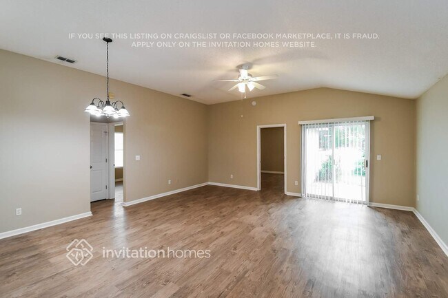 Foto del edificio - 1519 Slash Pine Ct