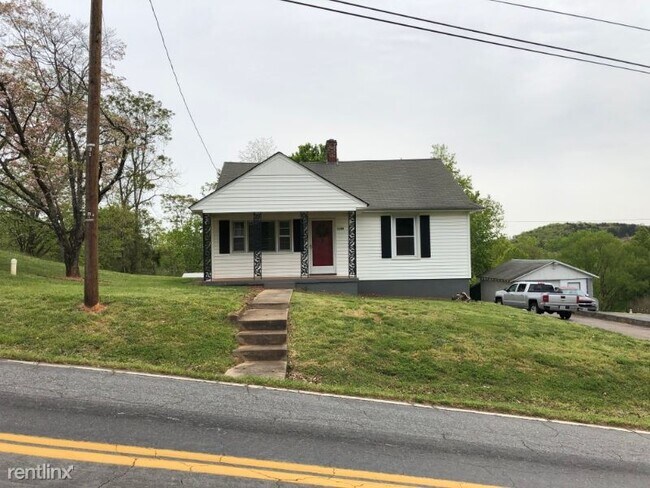 Building Photo - 2 br, 1 bath House - 1100 Field Avenue