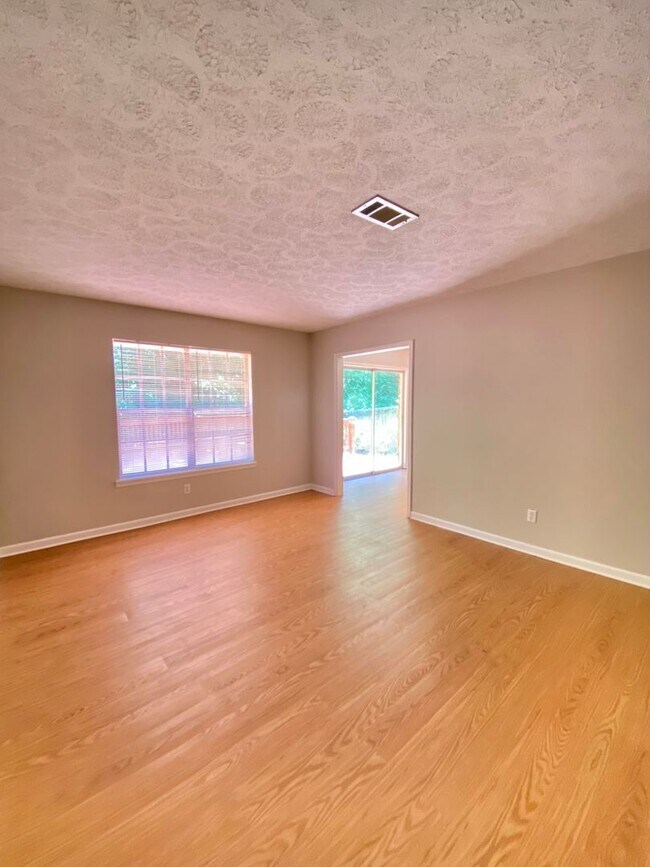 Foto del edificio - Charming 3 Bedroom Home!
