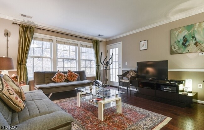 Foto del edificio - 3107 Peer Pl