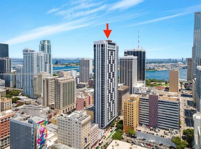 Foto del edificio - 151 SE 1st St