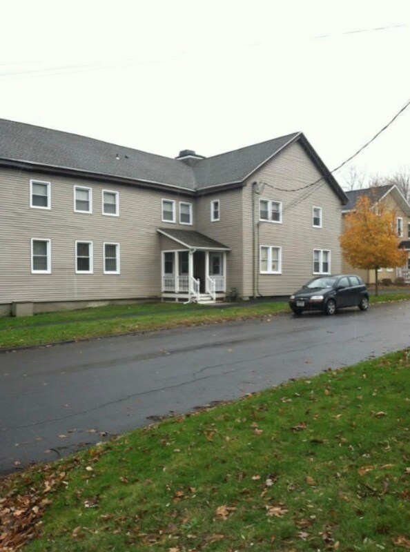 Primary Photo - 49 Tappan St