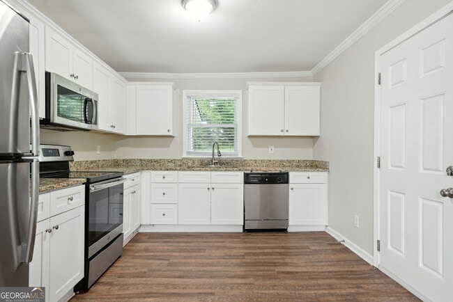 Building Photo - 2493 Miriam Ln