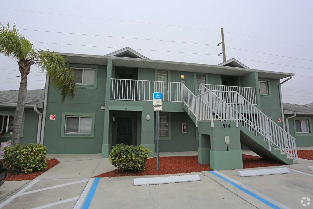 Foto principal - 514 NE 24th Pl