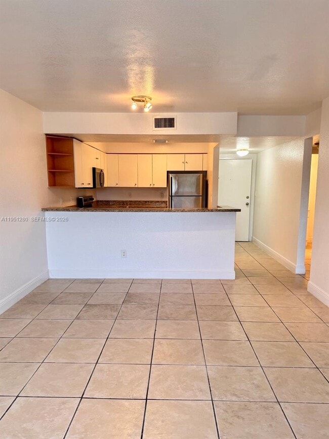 Building Photo - 5000 NW 79th Ave