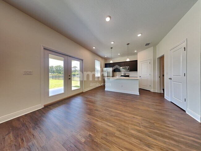 Foto del edificio - 27388 St Andrews Ave