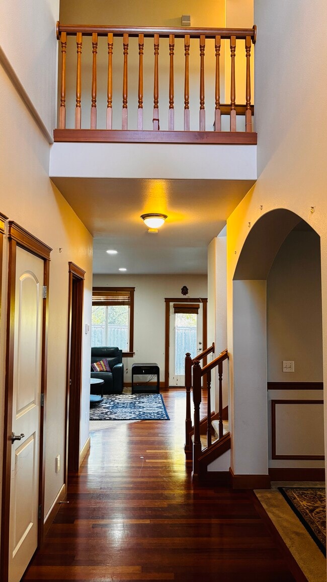 Building Photo - Rishina Home