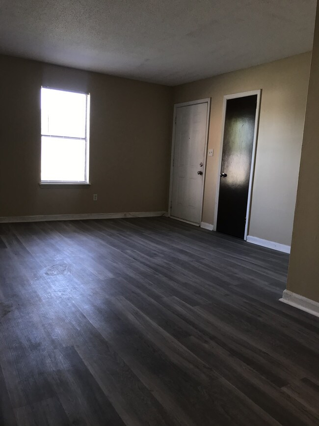 Living Room - 118 71st St N