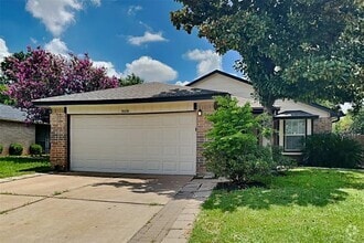 Building Photo - 9606 Yearling Cir