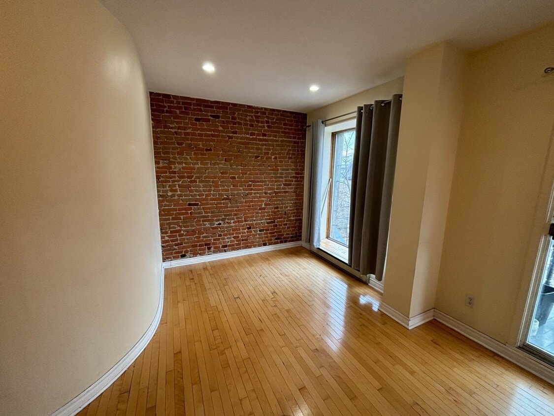 Photo principale - 645 Rue Prince-Arthur