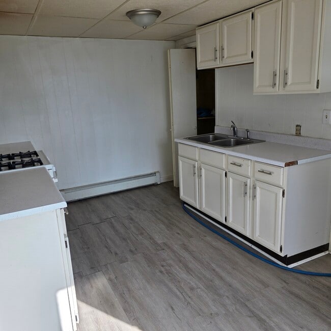 Building Photo - 234 S Marr St