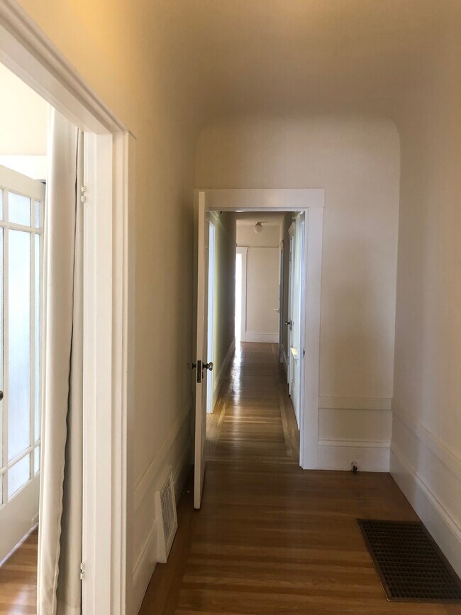 Foto del edificio - 381 28th Ave