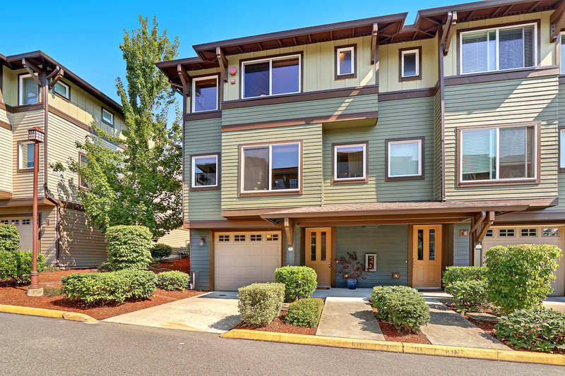 2115 201st Pl SE, Bothell, WA 98012 Condo for Rent in Bothell, WA