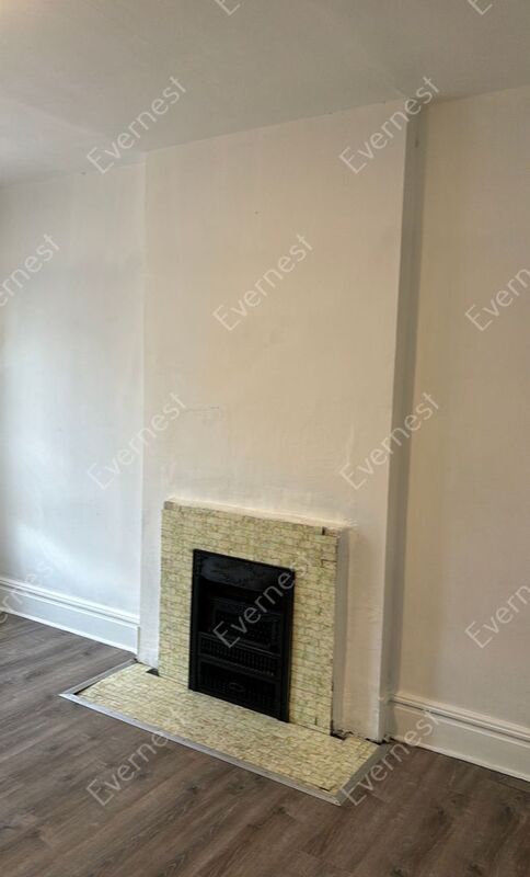 Building Photo - 547 Bates St