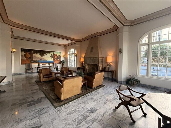 Foto del edificio - Historic 1BD in The Sovereign | New Appliances | Rooftop Access | Pet Friendly *$1,000.00 Off One...