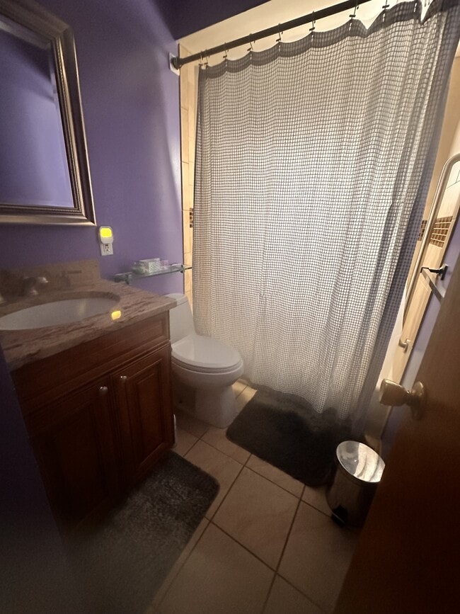 Foto del edificio - 551 Emerson St