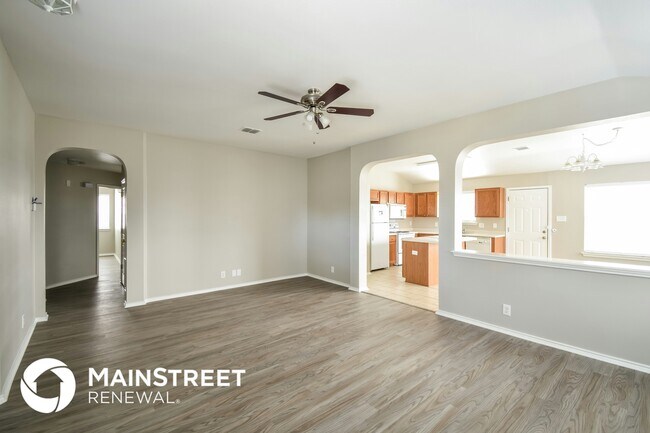 Building Photo - 7410 Great Lakes Dr