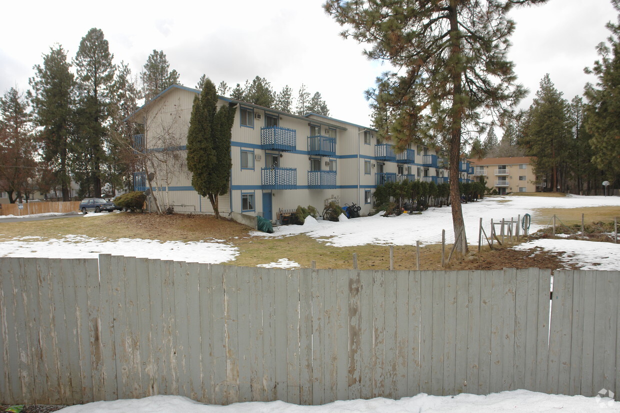 Building Photo - Cedar North Apartments