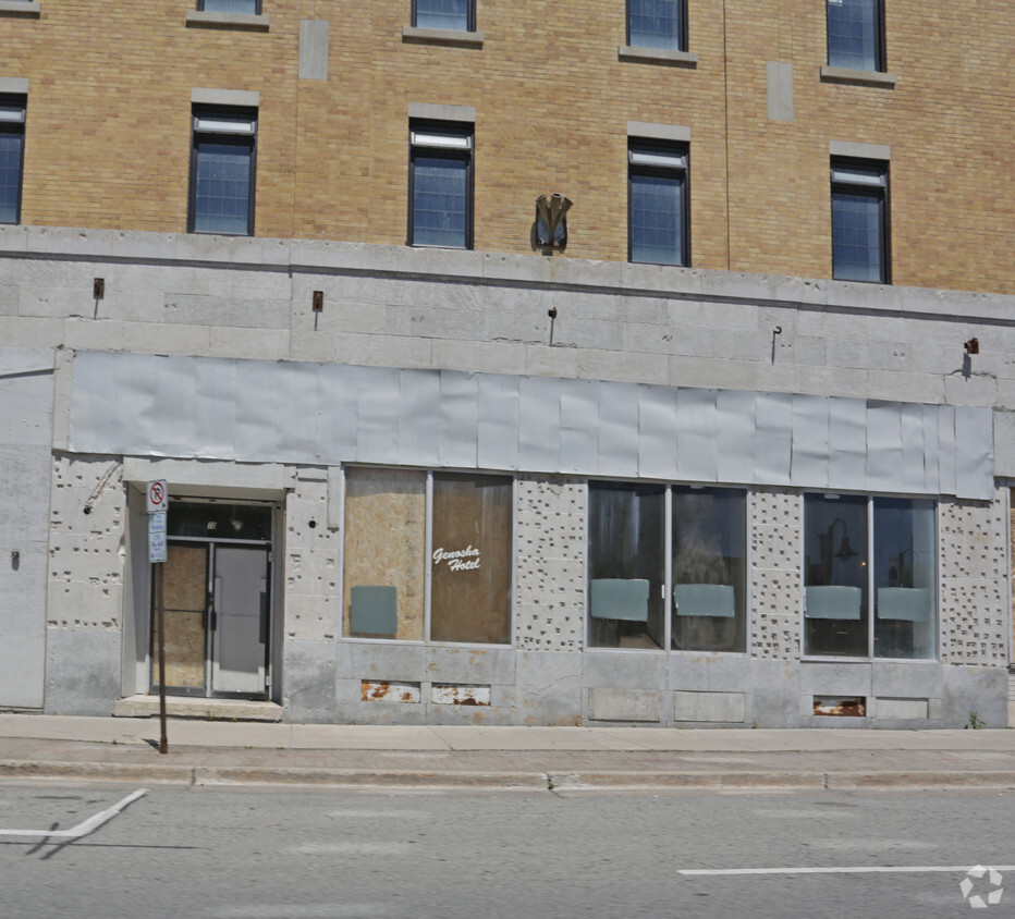 Building Photo - 70 King Street East