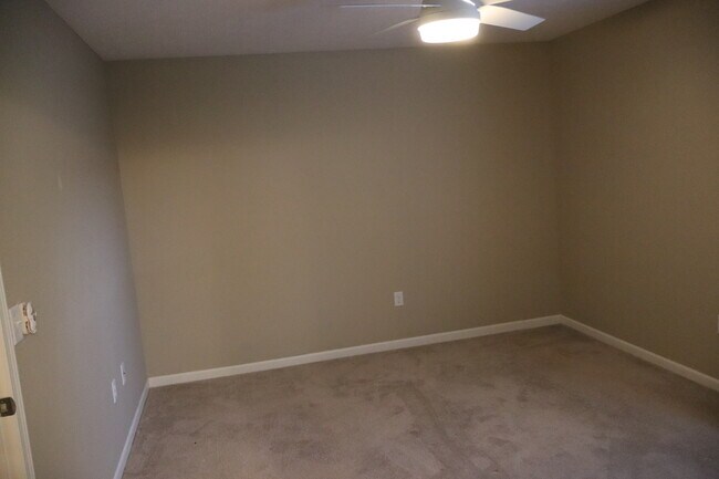 MAESTRO - 6215 Prairiefire Ave