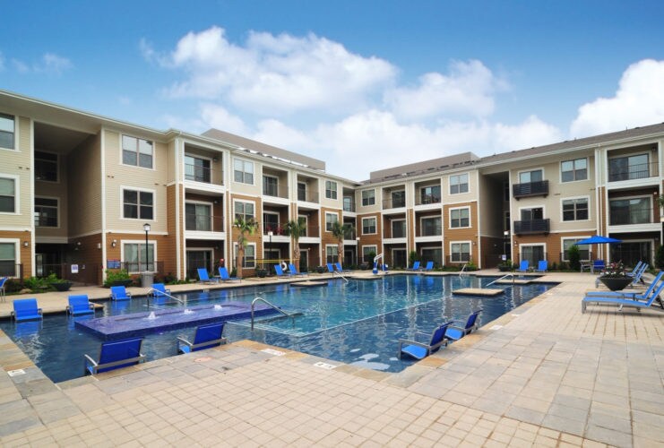 514 E Slaughter Ln Unit B322, Austin, TX 78744 Room for Rent in