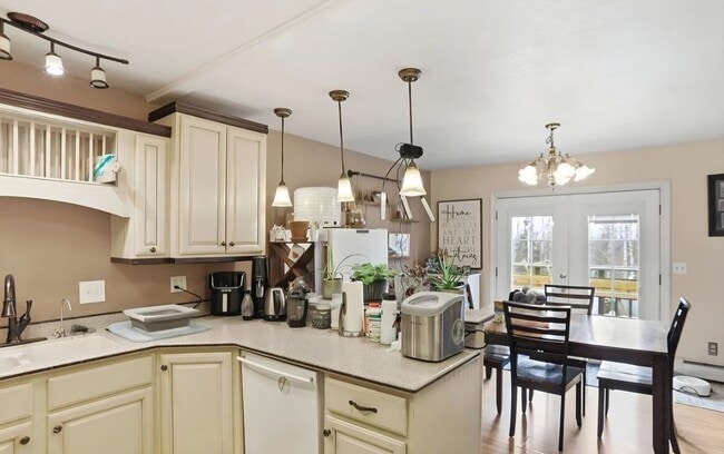 Building Photo - 21312 Settlers Dr