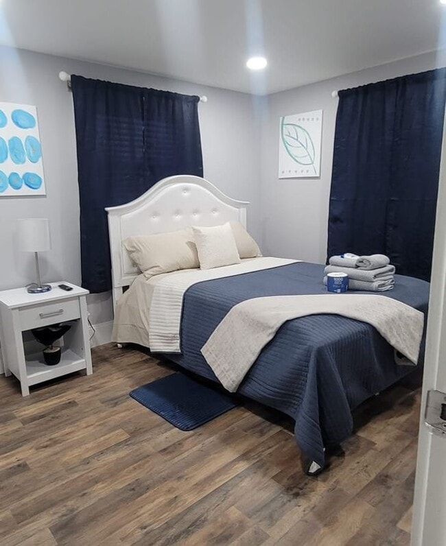 Building Photo - 1334 Waldon Rd