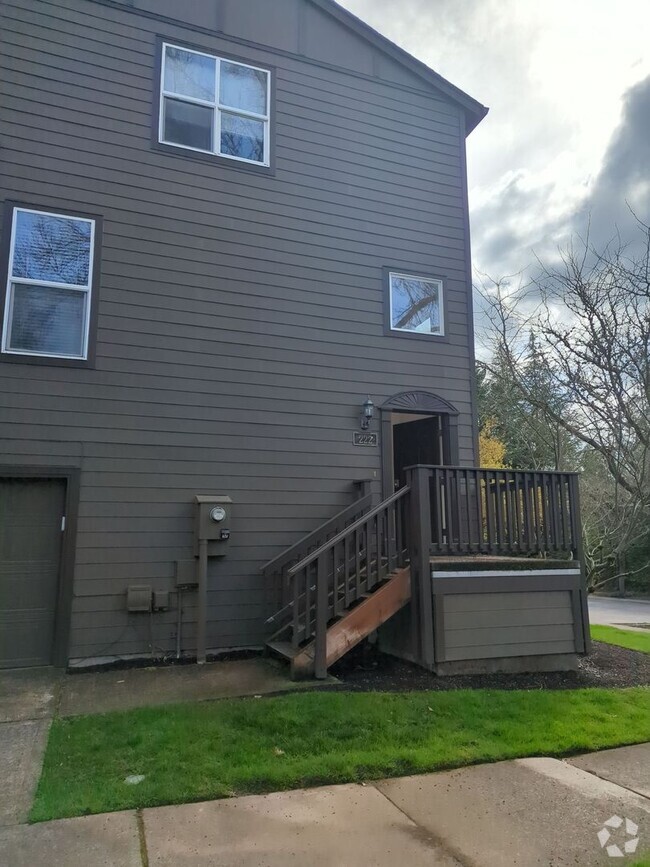 Building Photo - 222 NE 76th Ave