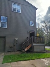 Building Photo - 222 NE 76th Ave