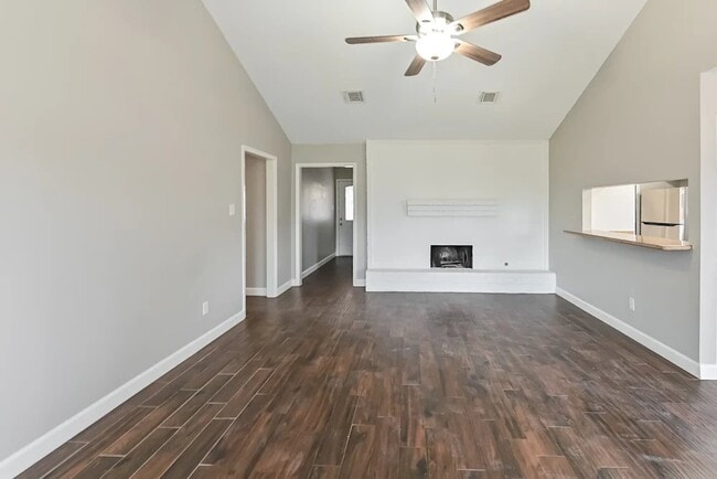Building Photo - 11123 Kirwin Ln
