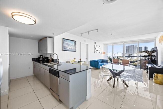 Foto del edificio - 1861 NW S River Dr