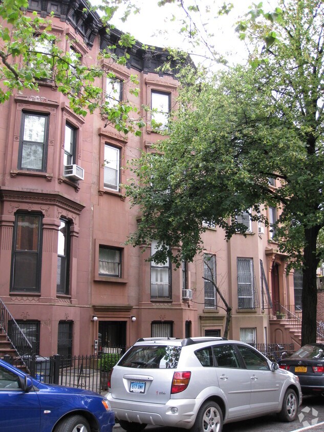 Primary Photo - 186 Lincoln Pl