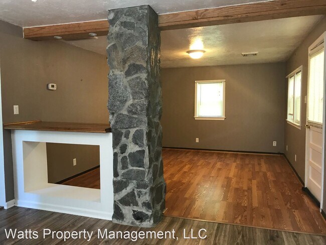 Building Photo - 2 br, 1 bath House - 148 Gladys Road
