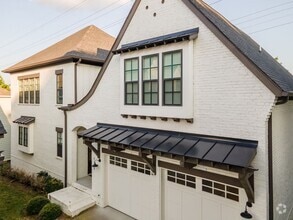Building Photo - 837B Gale Ln