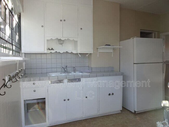 Building Photo - 1631 S 500 E
