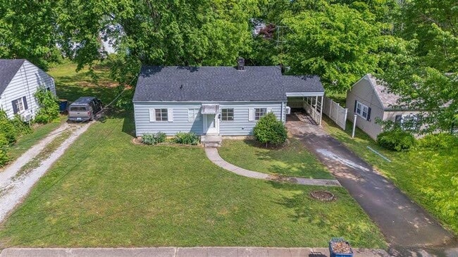 Building Photo - 813 Josephine St