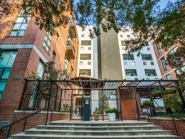 Foto del edificio - 3110 Thomas Ave