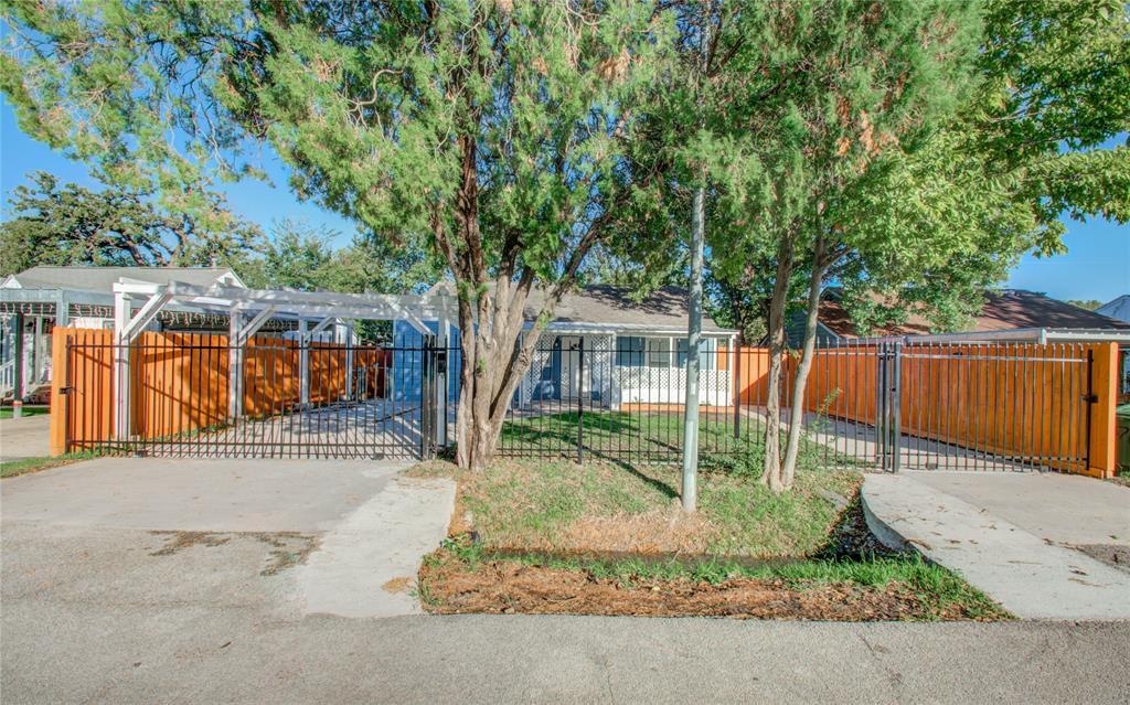Foto principal - 3710 Moore St