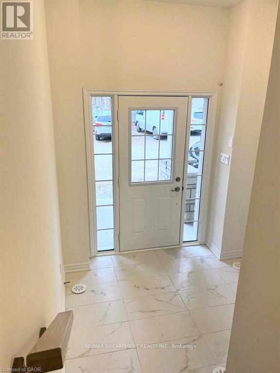 Photo du bâtiment - 305 Garner Rd W