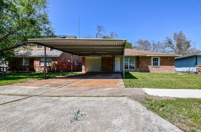 Building Photo - 515 Westside Ct