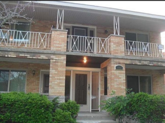 Photo - 2402 W Northbend Rd (Cincinnati, OH) Apartment