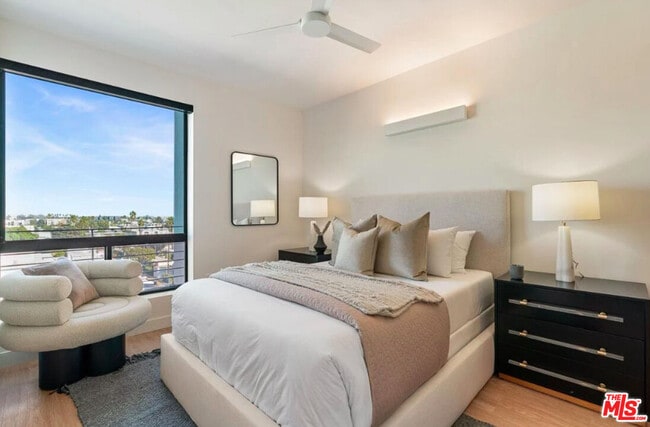 Foto del edificio - 3688 Overland Ave