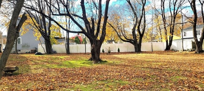 Building Photo - 101 Glen St