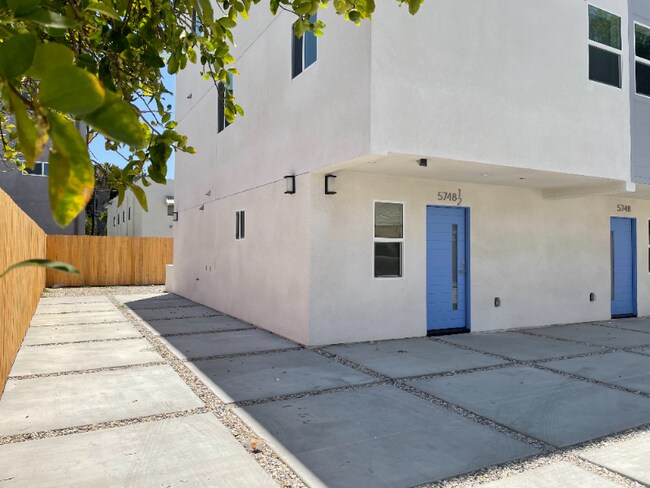 Building Photo - 5748 Elmer Ave