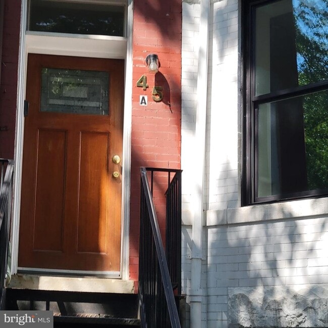Building Photo - 45 Quincy Pl NW