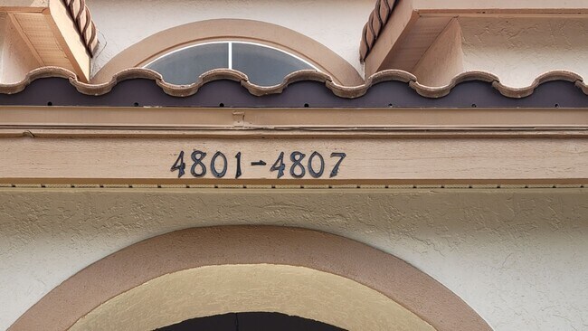 Foto del edificio - Townes of Southgate 2 Bedroom 2 Bathroom F...