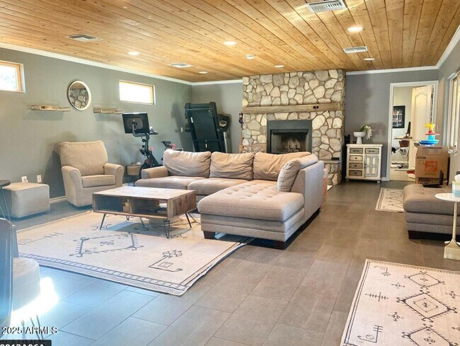 Foto del edificio - 7738 N 17th Dr