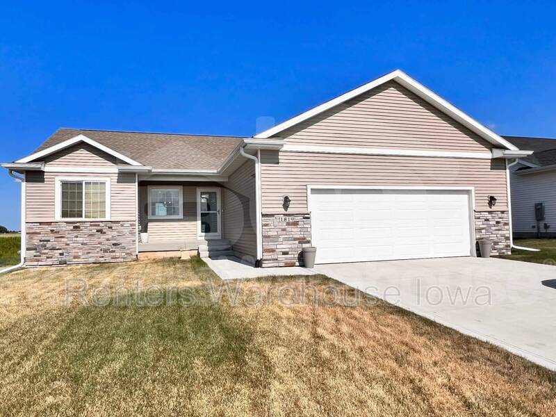 1819 8th St SE, Altoona, IA 50009 House Rental in Altoona, IA